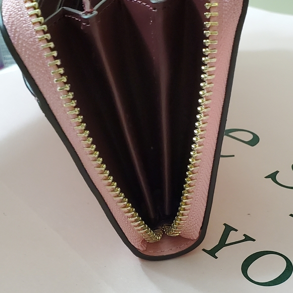 ♠️ Kate Spade Wallet♠️ - Picture 10 of 10